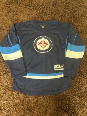 Winnipeg Jets Men’s Hockey Jersey/Sweater